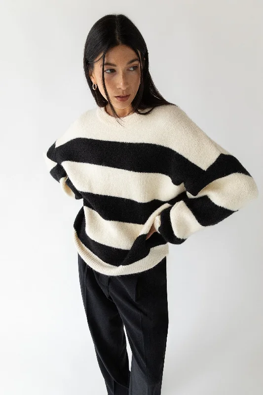 OVERSIZED STRIPED SWEATER